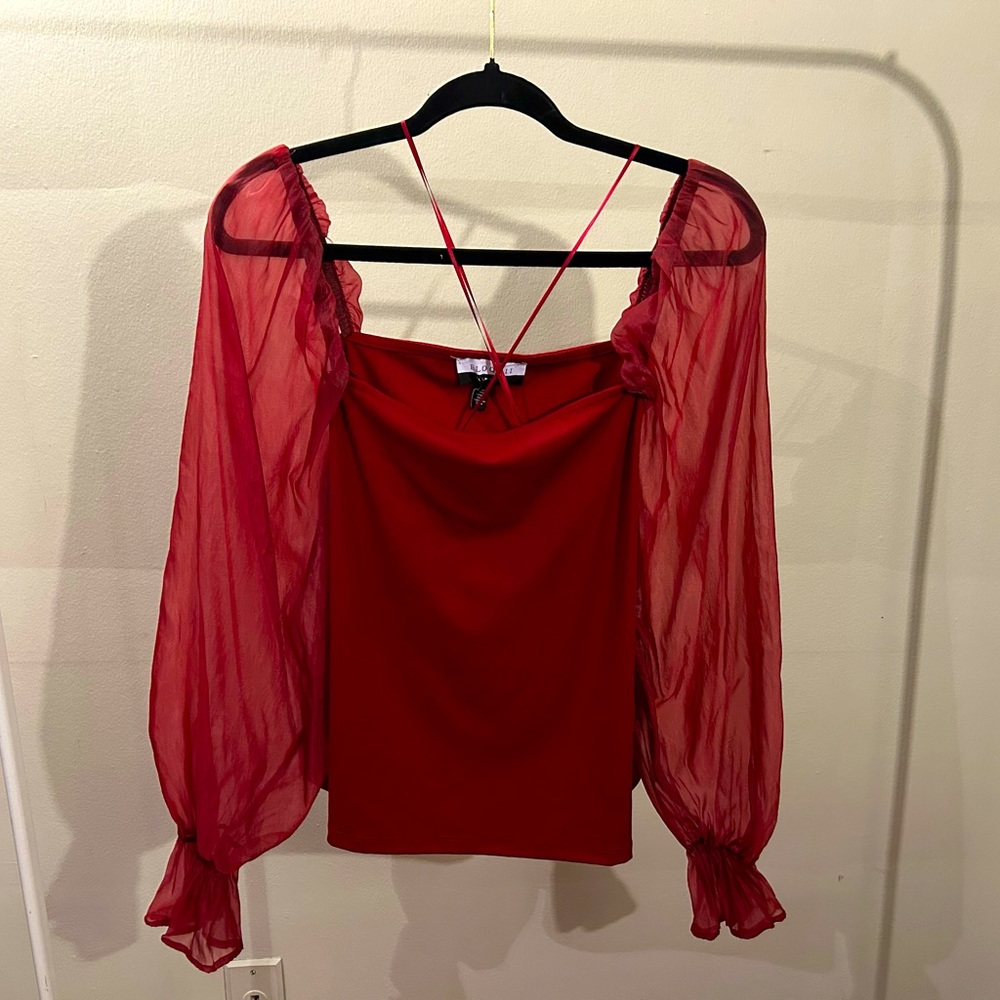Off the shoulder tulle sleeved top